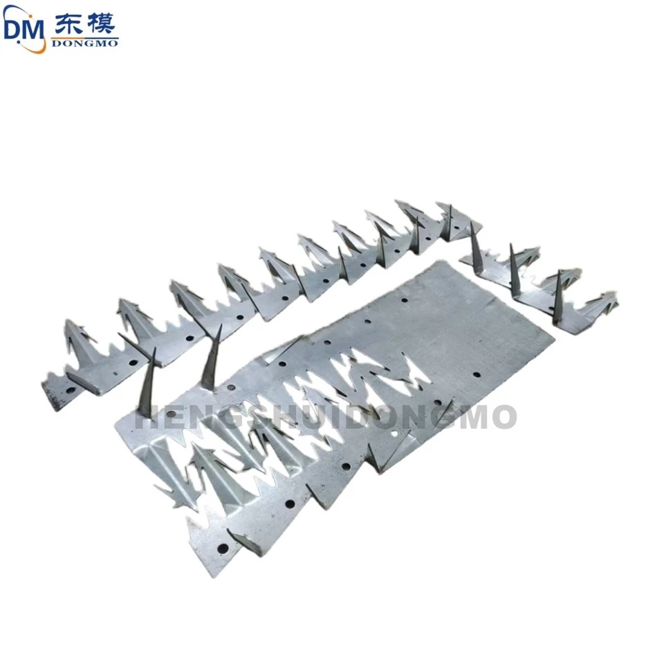 Metal Safety Spikes, Protective Netting, Continuous Stretching And Stamping Dies high quality